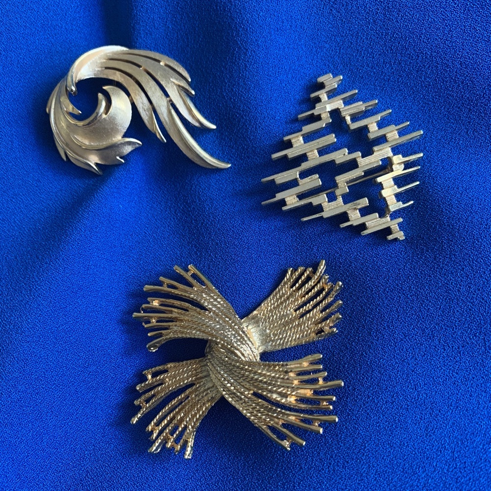 Vintage Brooch Bundle